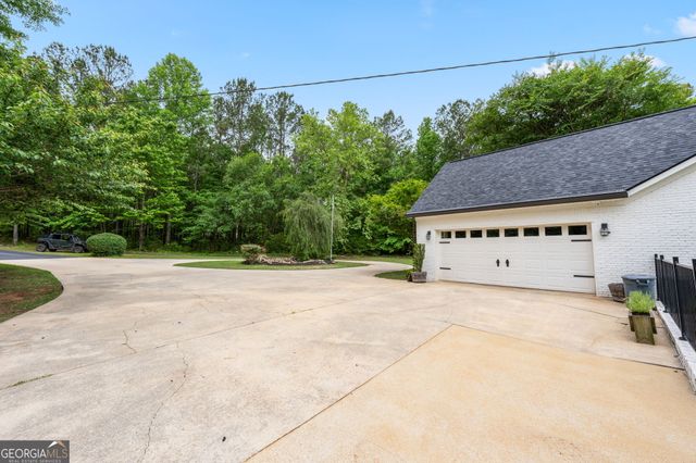 570 Martin Mill Road, Moreland, GA 30259