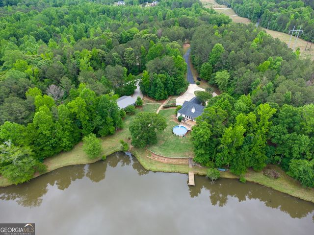 570 Martin Mill Road, Moreland, GA 30259