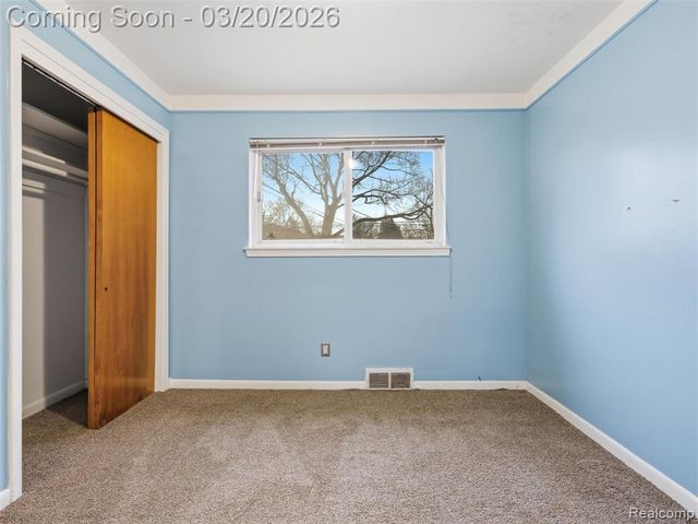 23530 Blackett Avenue, Warren, MI 48089