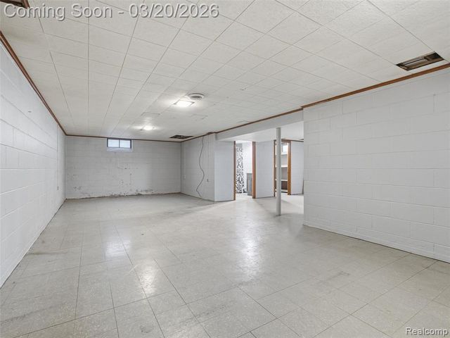 23530 Blackett Avenue, Warren, MI 48089