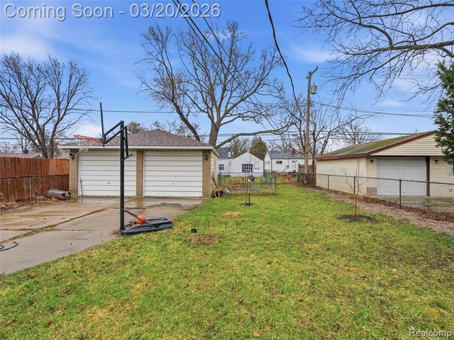 23530 Blackett Avenue, Warren, MI 48089