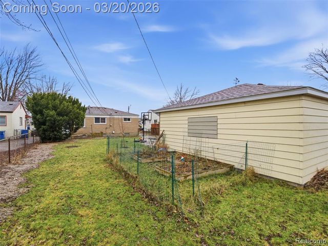 23530 Blackett Avenue, Warren, MI 48089