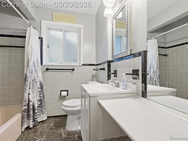 23530 Blackett Avenue, Warren, MI 48089