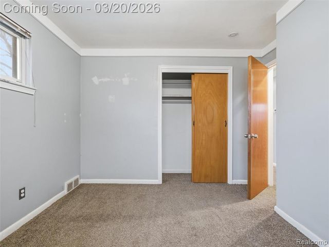 23530 Blackett Avenue, Warren, MI 48089