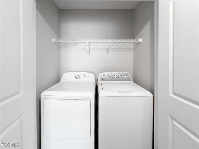 18273 Gibraltar LN, Lehigh Acres, FL 33936