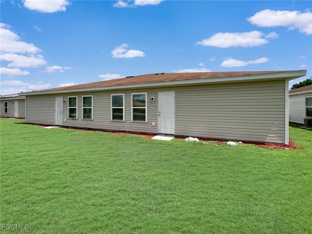 18273 Gibraltar LN, Lehigh Acres, FL 33936