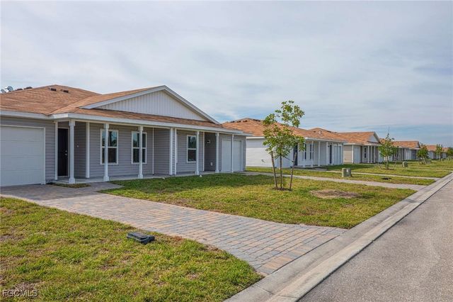 18273 Gibraltar LN, Lehigh Acres, FL 33936