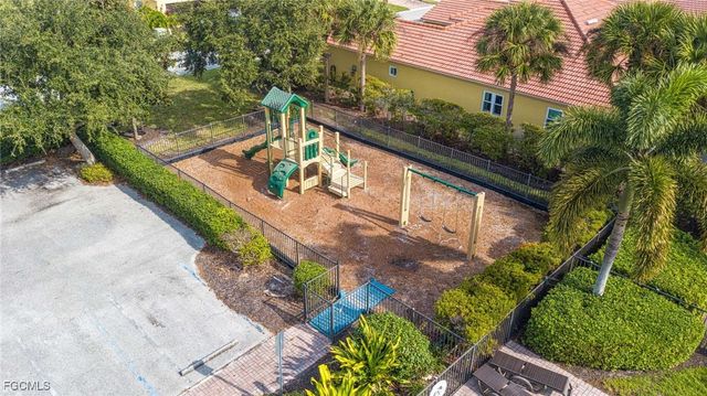 18273 Gibraltar LN, Lehigh Acres, FL 33936