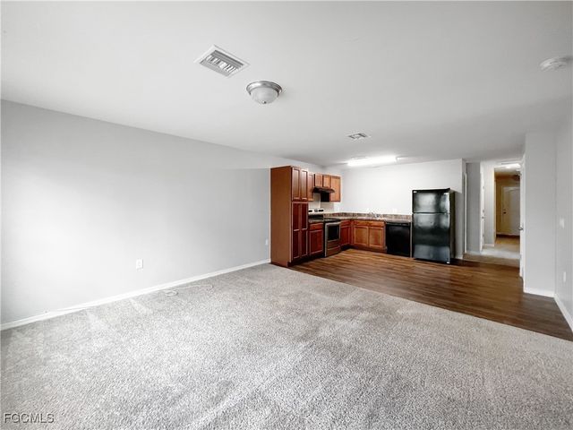 18273 Gibraltar LN, Lehigh Acres, FL 33936