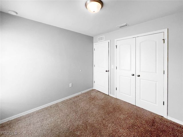 18273 Gibraltar LN, Lehigh Acres, FL 33936