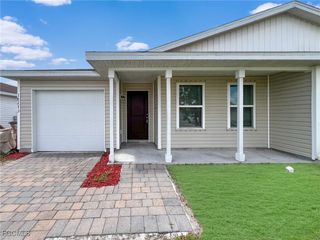 18273 Gibraltar LN, Lehigh Acres, FL 33936