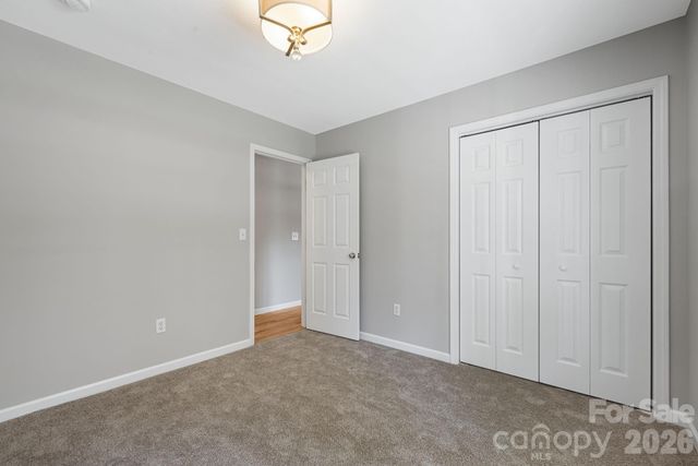 76 Selwyn Road, Asheville, NC 28806