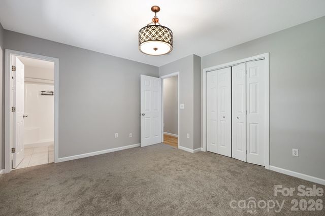 76 Selwyn Road, Asheville, NC 28806
