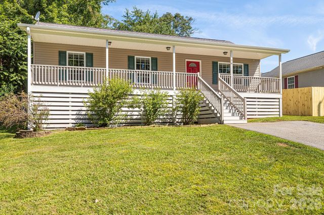 76 Selwyn Road, Asheville, NC 28806