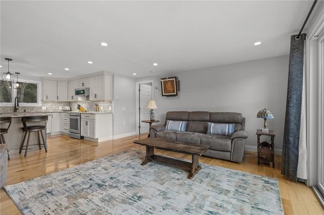 14 Pine Tree Road, Coventry, RI 02816