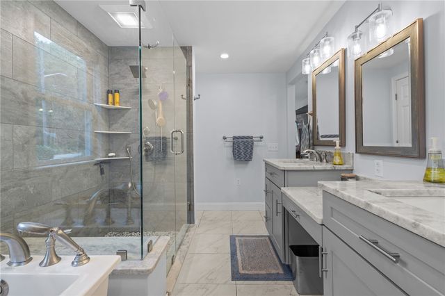 14 Pine Tree Road, Coventry, RI 02816