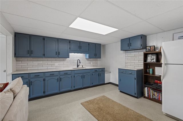 14 Pine Tree Road, Coventry, RI 02816