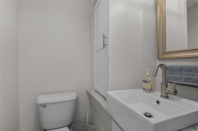 14 Pine Tree Road, Coventry, RI 02816