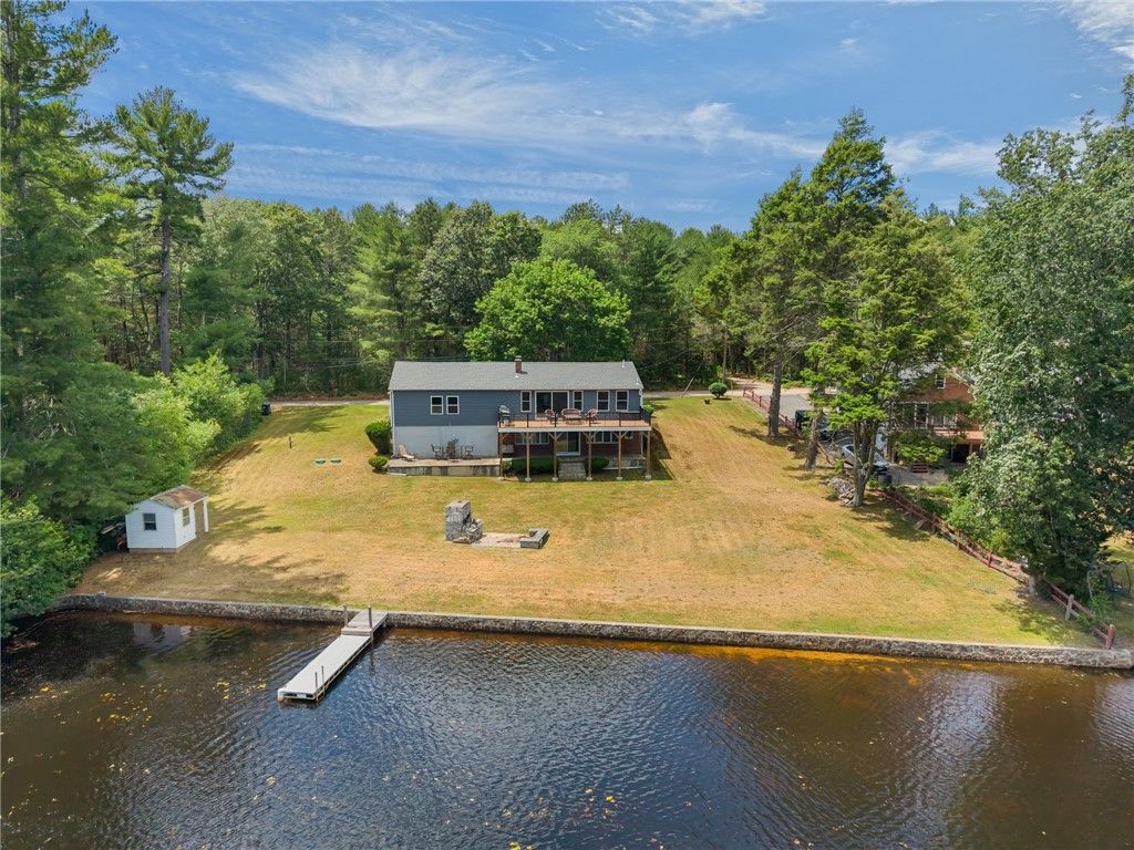 14 Pine Tree Road, Coventry, RI 02816
