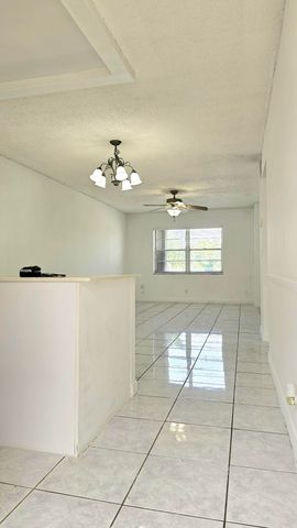 111 CLEVELAND Street B9, Lake Worth Beach, FL 33461