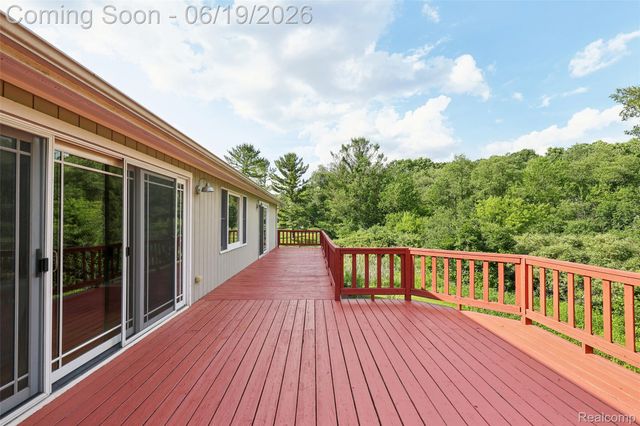 9787 York Woods Drive, York Charter Township, MI 48176