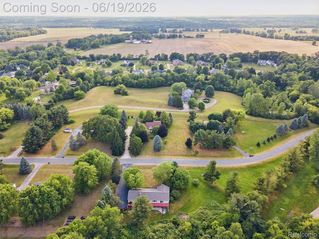 9787 York Woods Drive, York Charter Township, MI 48176