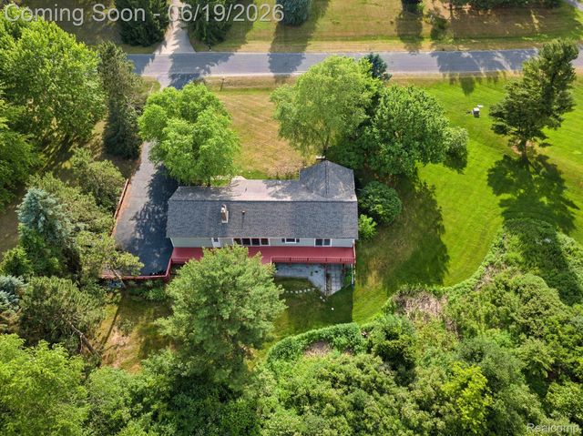 9787 York Woods Drive, York Charter Township, MI 48176