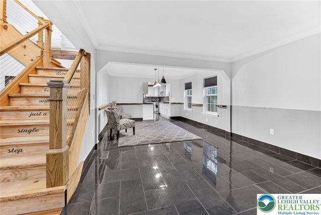 6840 Scenic View Drive, Lower Macungie Twp, PA 18062