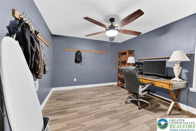 6840 Scenic View Drive, Lower Macungie Twp, PA 18062
