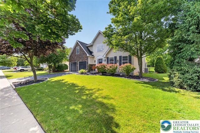 6840 Scenic View Drive, Lower Macungie Twp, PA 18062