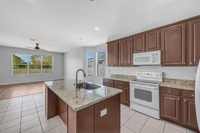 3503 JUNEBERRY DR, Wesley Chapel, FL 33543