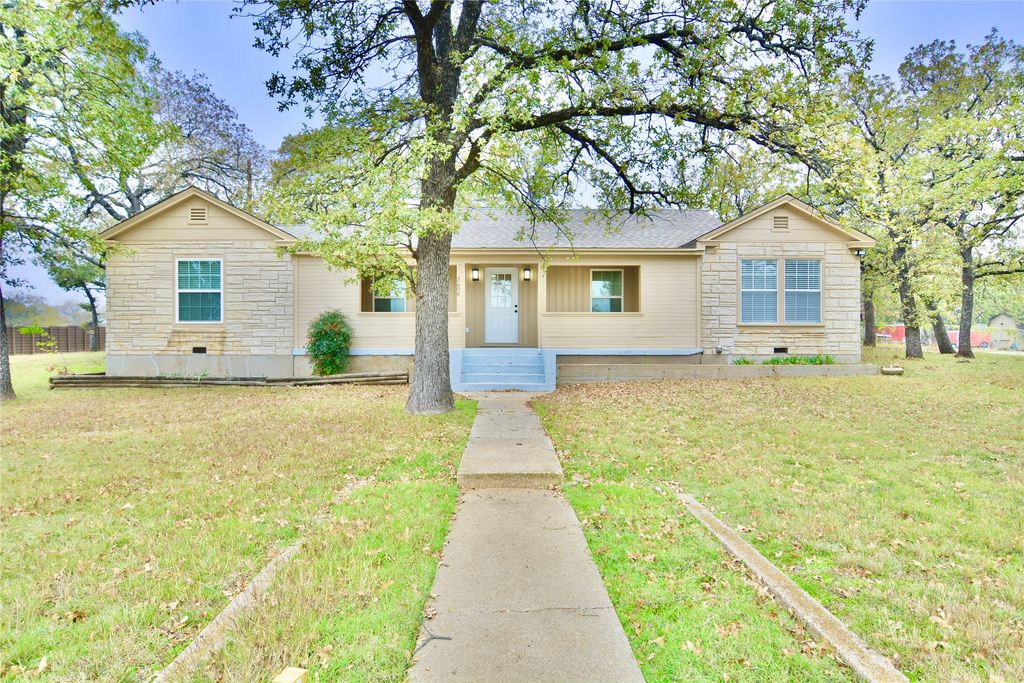 2605 Coble Court, Bedford, TX 76021