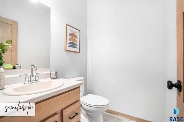 2405 E Jetty Pl Place, Sioux Falls, SD 57108