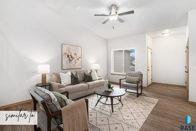 2405 E Jetty Pl Place, Sioux Falls, SD 57108