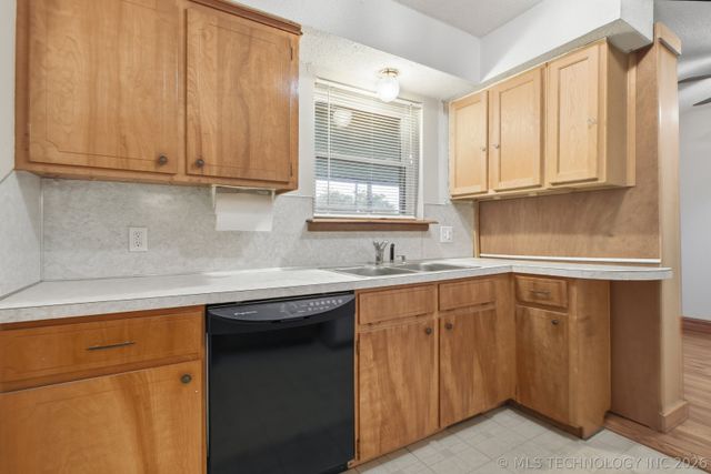 16553 E 2nd Place, Tulsa, OK 74108