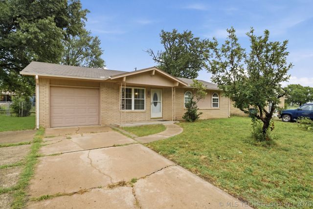 16553 E 2nd Place, Tulsa, OK 74108