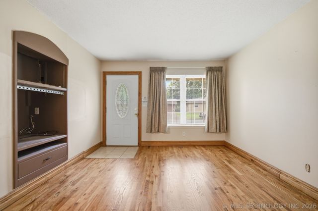 16553 E 2nd Place, Tulsa, OK 74108