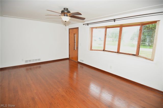 3713 Grafton Road, Brunswick, OH 44212