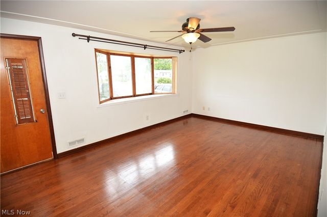 3713 Grafton Road, Brunswick, OH 44212