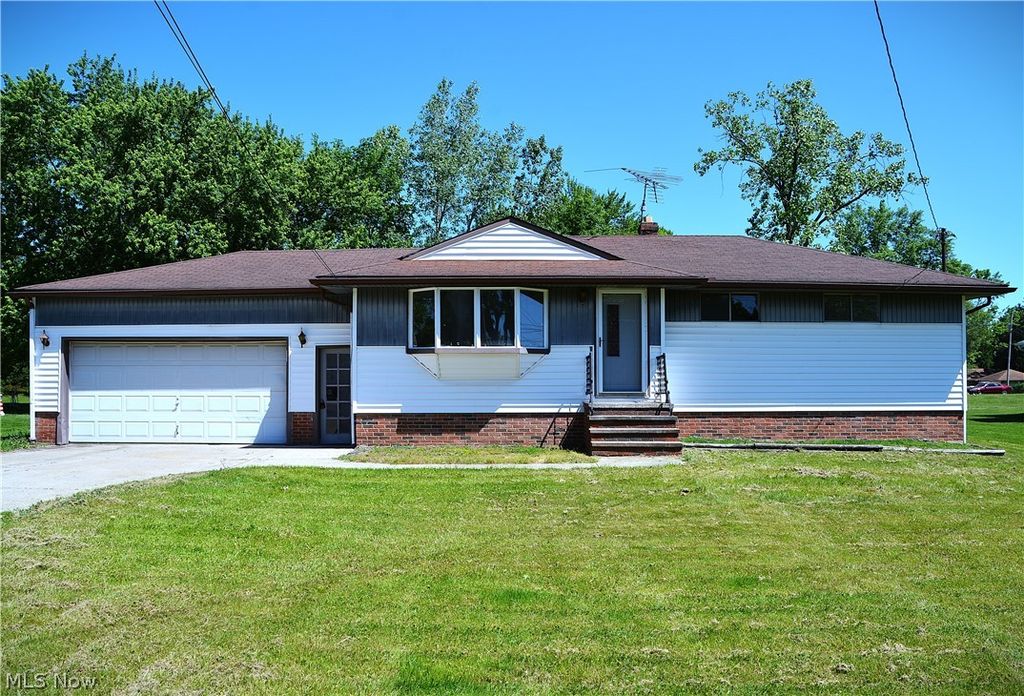 3713 Grafton Road, Brunswick, OH 44212