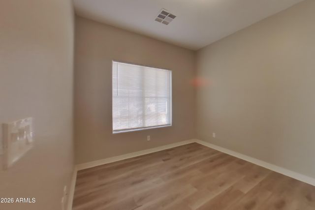 504 W BEAUTIFUL Lane, Phoenix, AZ 85041