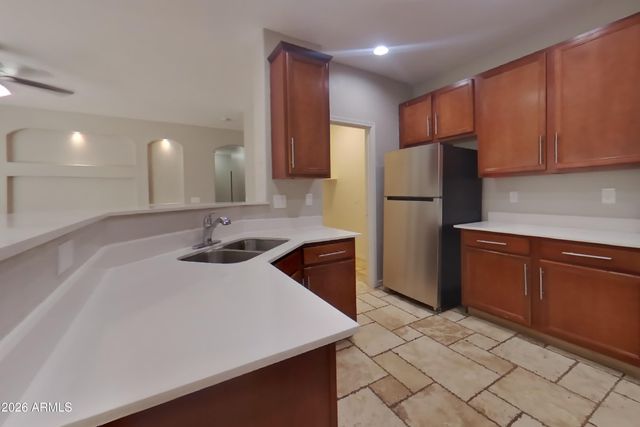 504 W BEAUTIFUL Lane, Phoenix, AZ 85041