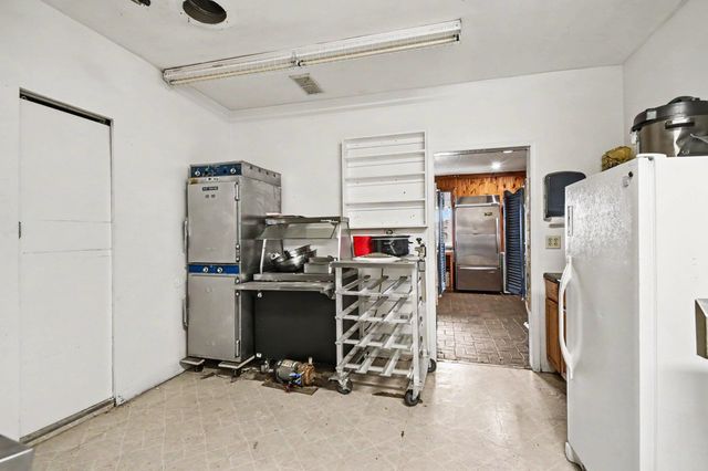 20 E Remus Road, Mount Pleasant, MI 48858