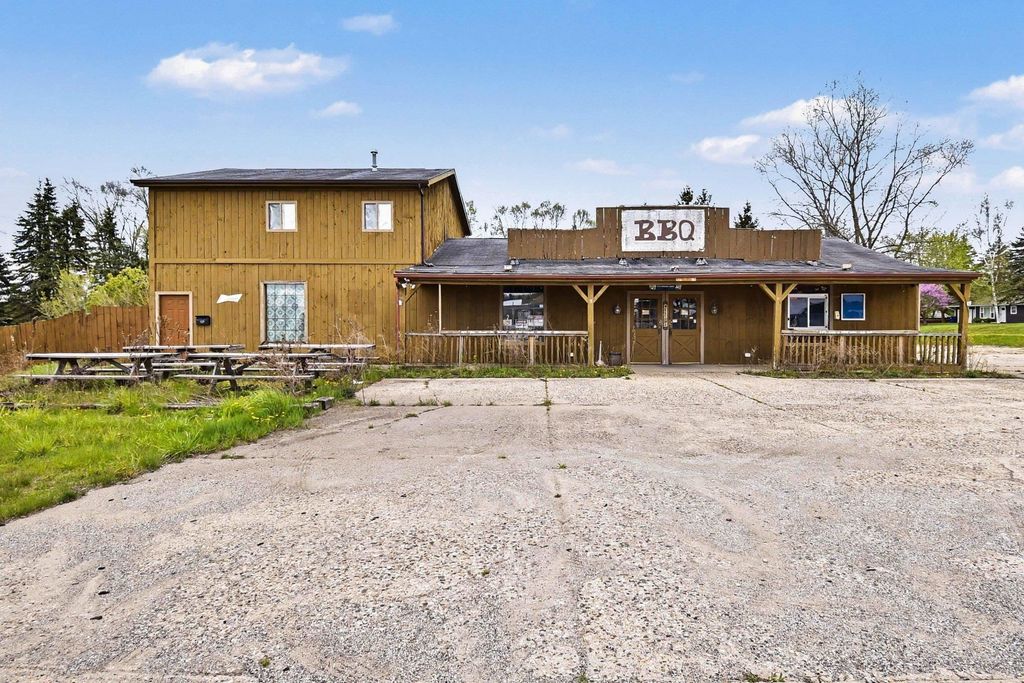 20 E Remus Road, Mount Pleasant, MI 48858