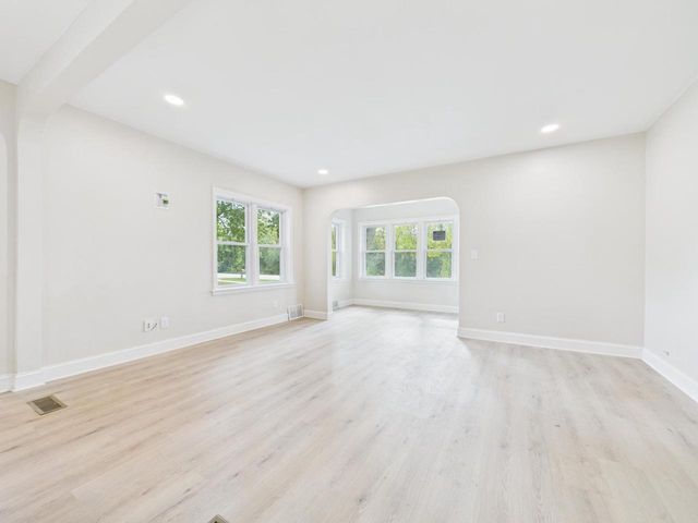 13660 W Burleigh ROAD, Brookfield, WI 53005