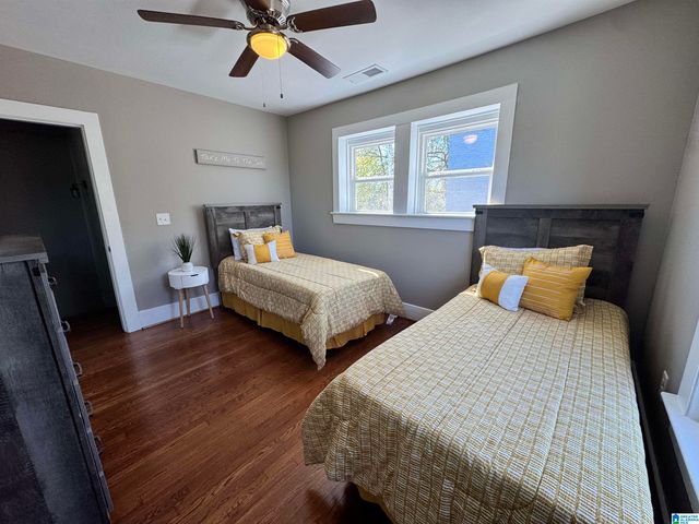 1014 5TH STREET W, Birmingham, AL 35204