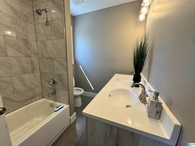 1014 5TH STREET W, Birmingham, AL 35204