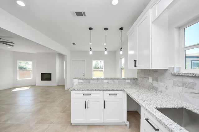 1189 County Road 5100, Cleveland, TX 77327