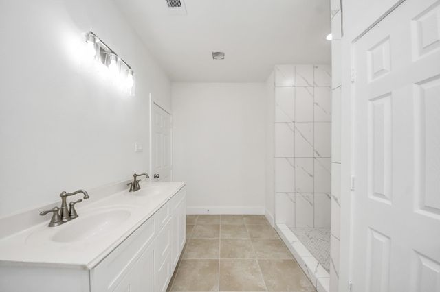 1189 County Road 5100, Cleveland, TX 77327