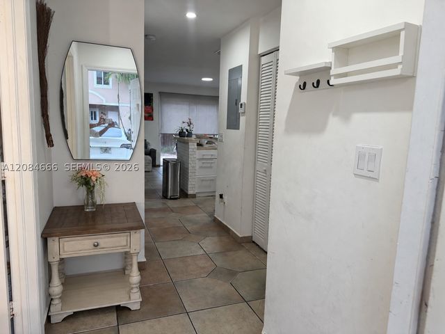 13917 SW 175th Ter, Miami, FL 33177